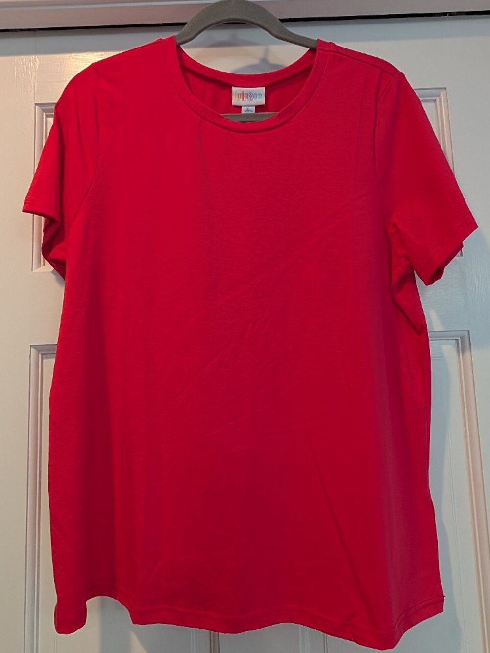 NWT Bright LuLaRoe Essential Tee